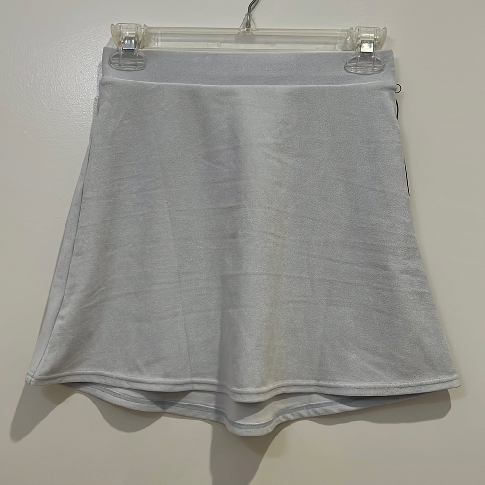 Set Active Skirt